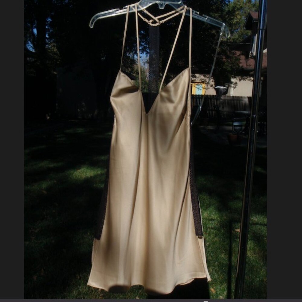 Jezebel Chemise